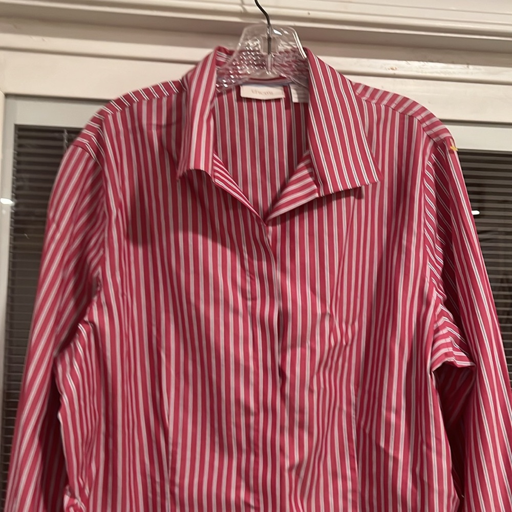 Chicos blouse , NWOT, size 3 no iron, 100%cotton - Picture 3 of 3